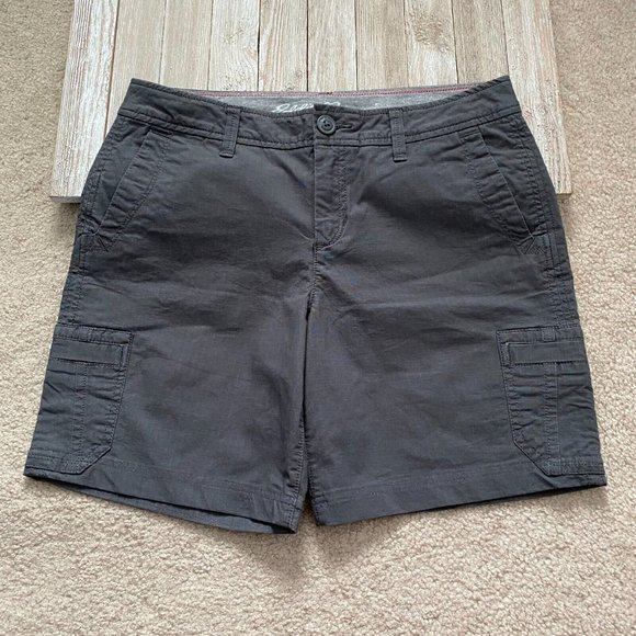 Eddie Bauer 2 Slightly Curvy Hiking Outdoor Cargo Shorts Actual W 29.5 x I 6 3/4 - Picture 1 of 12